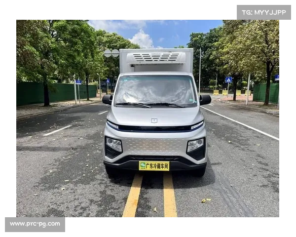 F1安全车协议修订探讨双车出动机制引入的必要性与影响 F1安全车协议修订探讨双车出动机制引入的必要性与影响