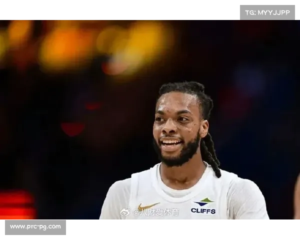 加兰加盟快船首秀贡献23分7助攻，新援后卫迅速融入球队体系